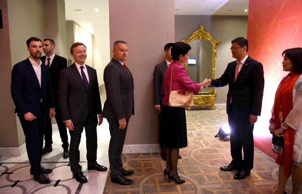 Ambasada Narodne republike Kine u Crnoj Gori organizovala je u Podgorici proslavu jubileja 70 godišnjice od osnivanja NR Kine.