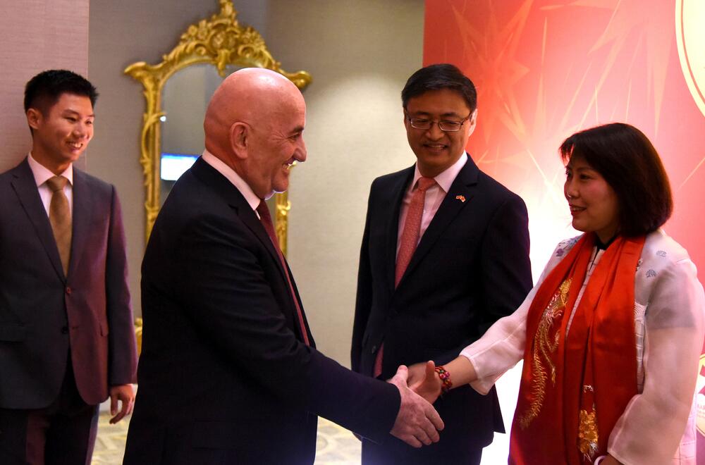 Ambasada Narodne republike Kine u Crnoj Gori organizovala je u Podgorici proslavu jubileja 70 godišnjice od osnivanja NR Kine.