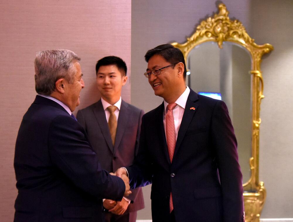 Ambasada Narodne republike Kine u Crnoj Gori organizovala je u Podgorici proslavu jubileja 70 godišnjice od osnivanja NR Kine.