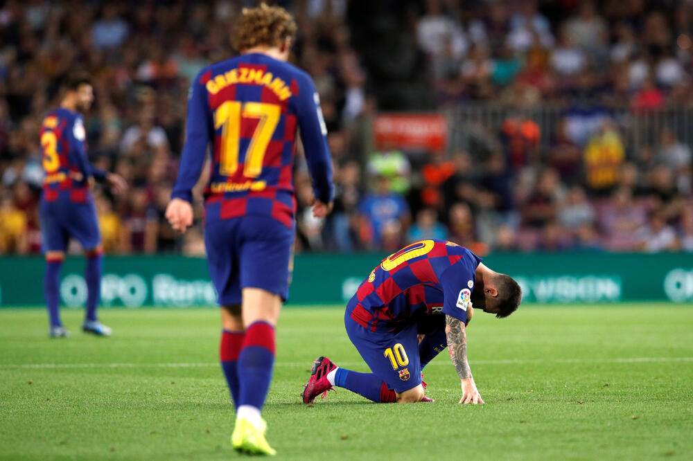 Mesi na koljenima, Foto: Reuters