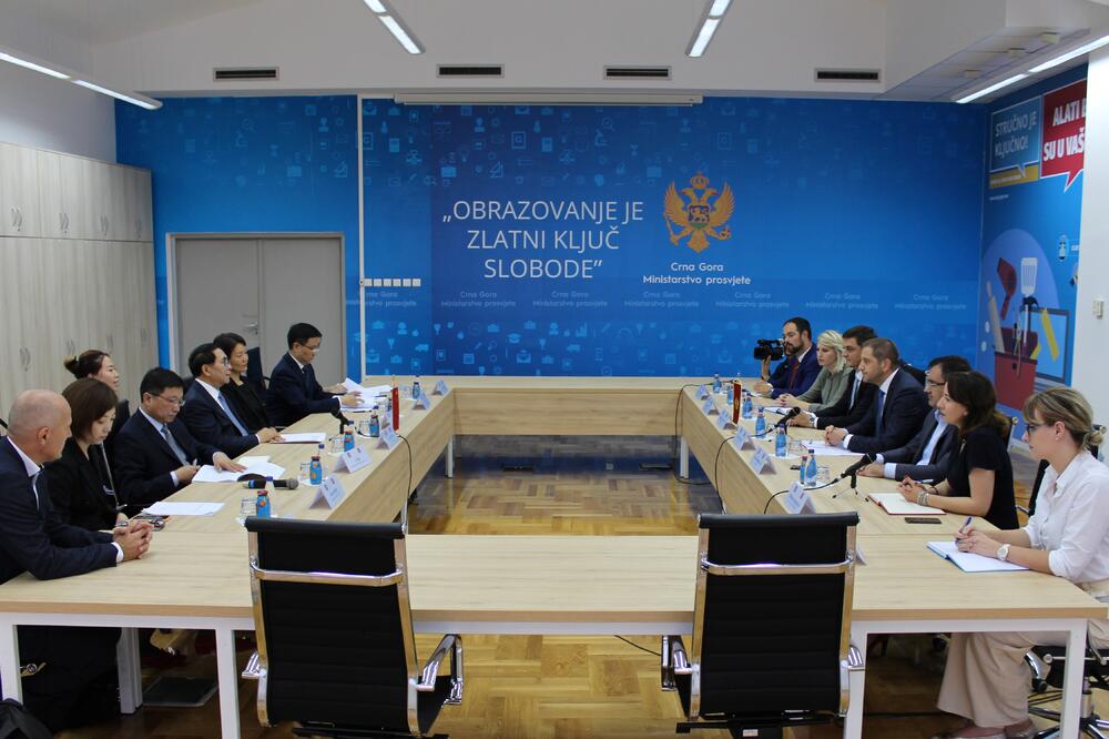 Sa sastanka, Foto: Ministarstvo prosvjete