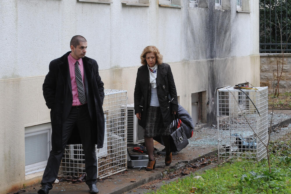 Sa uviđaja bombaškog napada: Tužioci Ljiljana Klikovac i Ivan Petrović, Foto: Savo Prelević