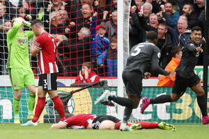 Poklon Liverpulu: Golman Šefilda donio sedmu pobjedu lideru