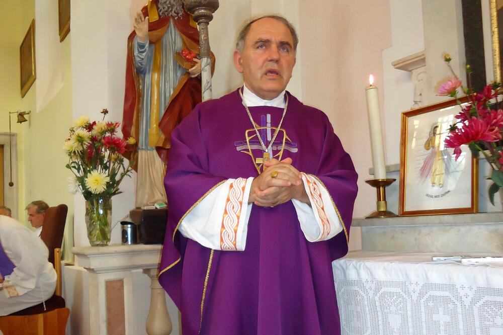 Kotorski biskup Ilija Janjić, Foto: Sinisa Luković