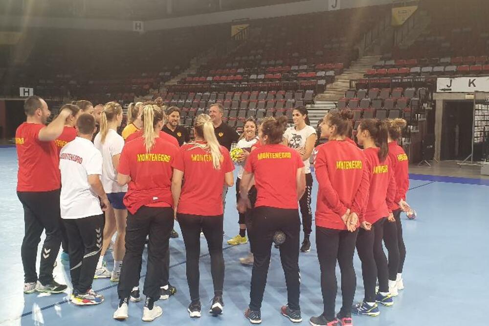 Rukometašice Crne Gore na treningu u Klaipedi