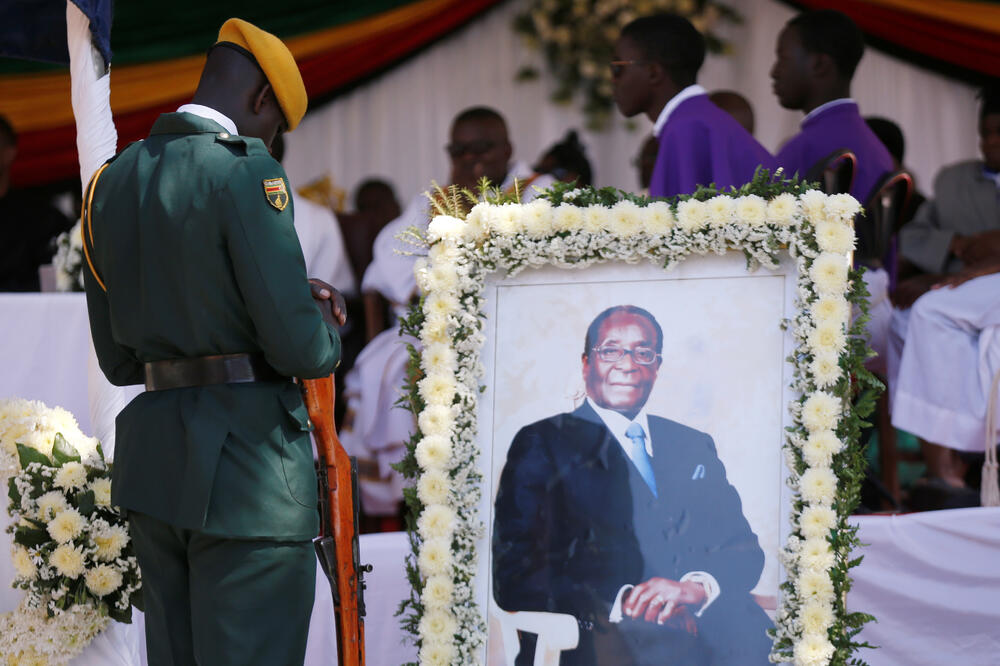 Sa sahrane bivšeg lidera Zimbabvea, Foto: Reuters
