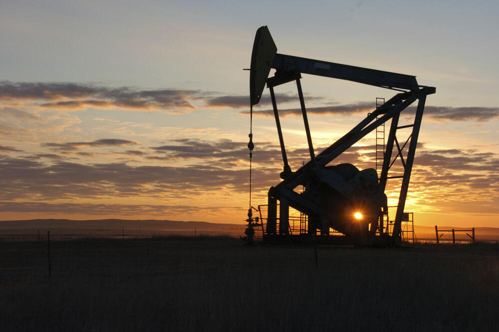 Nestabilno tržište naftnih derivata, Foto: AP, AP, AP, AP