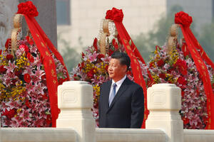 Si odao počast Mao Cedungu uoči proslave 70. godišnjice NR Kine