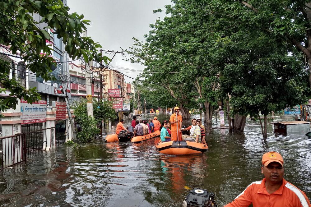 Evakuacija stanovnika Patne, Foto: Reuters