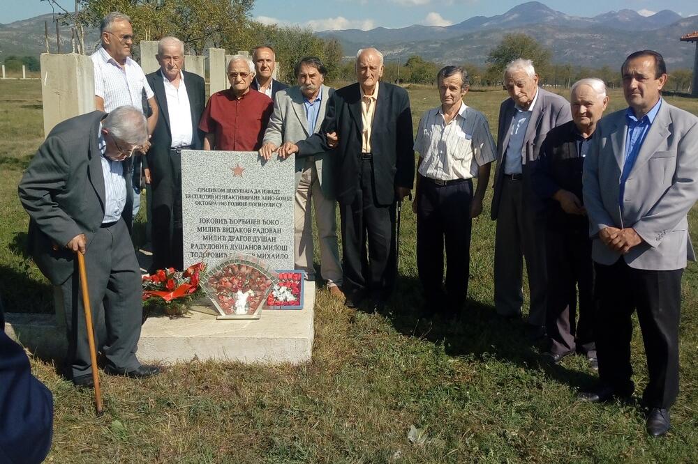 Sa polaganja cvijeća, Foto: UBNOR