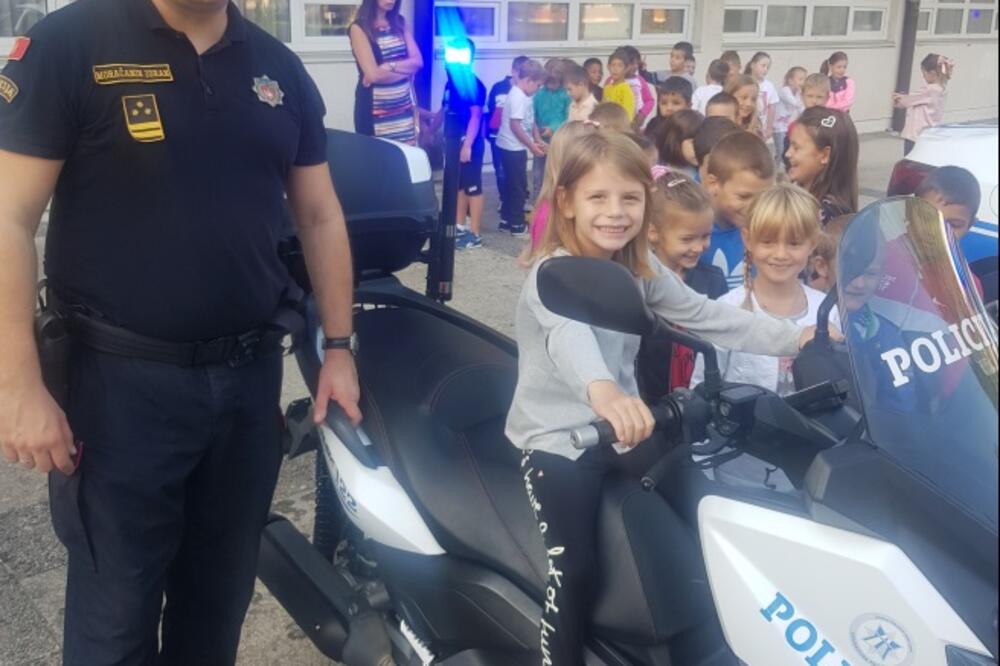 Policija u zajednici, Foto: Siniša Luković