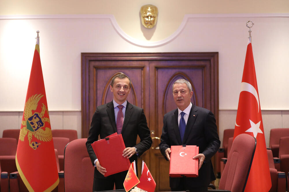 Predrag Bošković i Hulusi Akar, Foto: Mod.gov.me