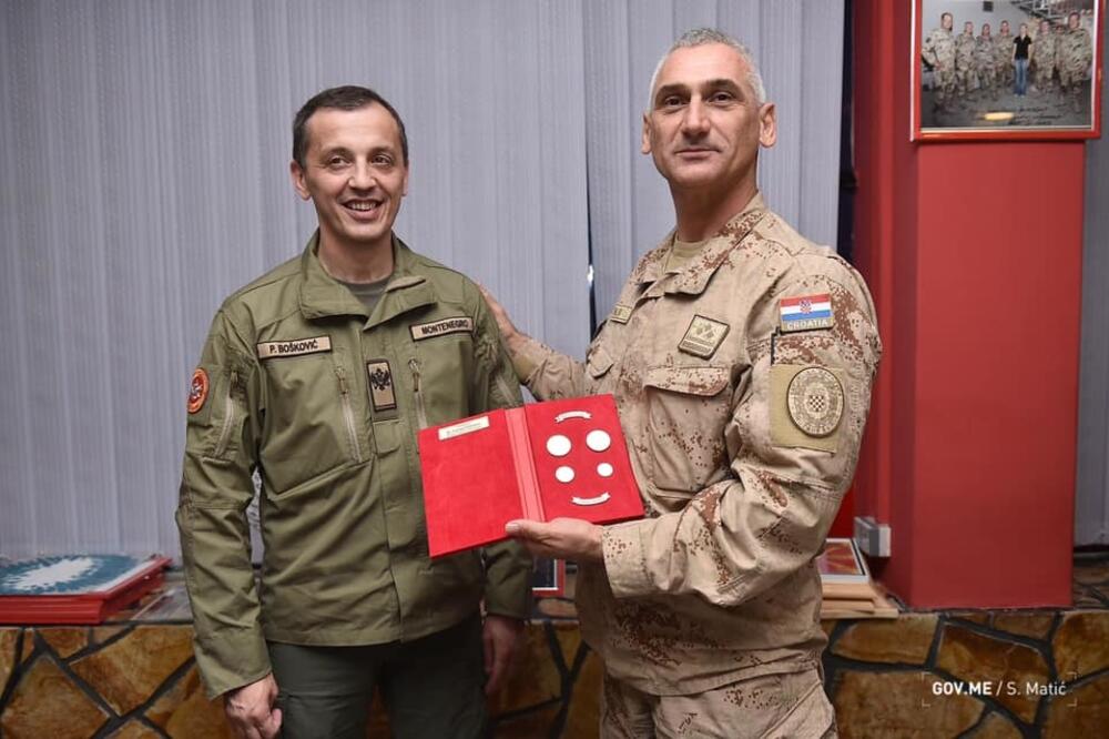 Bošković tokom posjete Avganistanu, Foto: Ministarstvo odbrane
