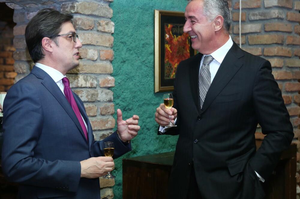 Pendarovski i Đukanović, Foto: Služba za informisanje Predsjednika Crne Gore