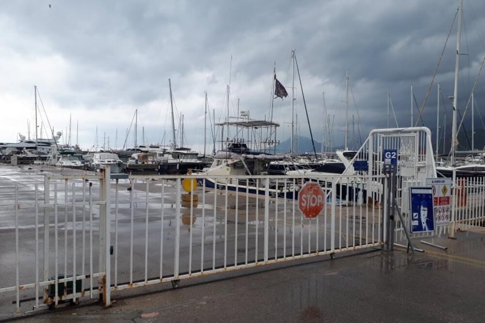 Ograda na barskoj marini, Foto: Barinfo