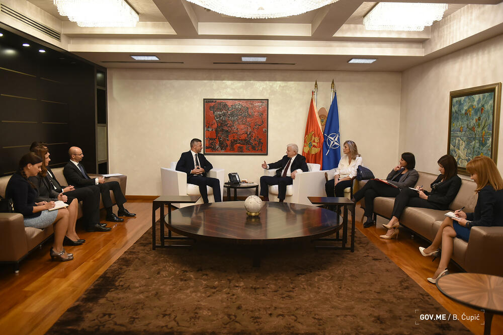 Sa sastanka, Foto: Bojana Ćupić