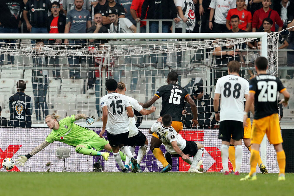 Trenutak odluke: Vilfrid Boli daje gol protiv Bešiktaša, Foto: Reuters