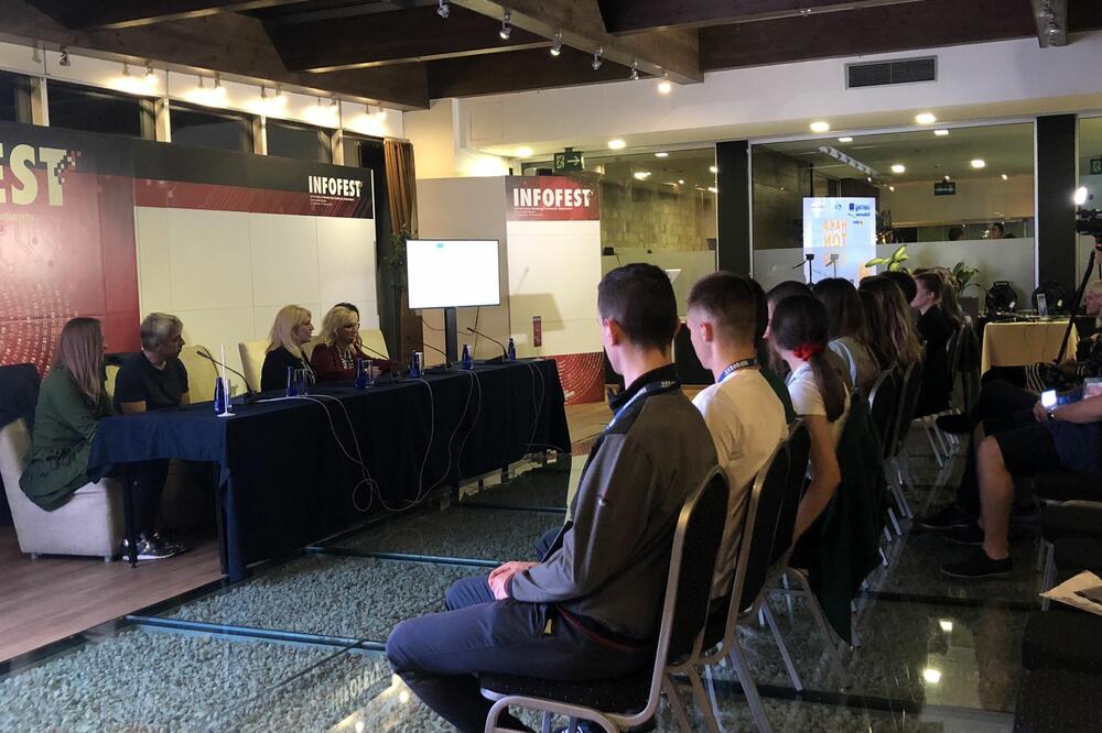 Prvi dan Haktona, Foto: MJU