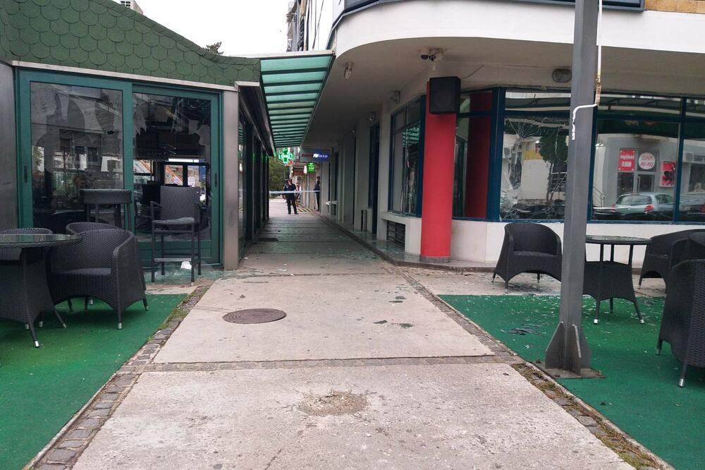 Jutros ispred lokala Tani, Foto: Svetlana Mandić