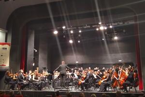 Crnogorski simfonijski orkestar i Kanjizares otvorili Gitar fest