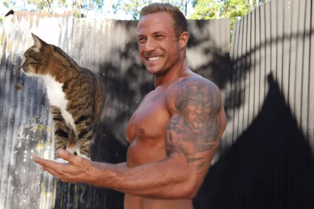 Prihod od prodaje doniraju u humanitarne svrhe, Foto: Screenshot/Youtube