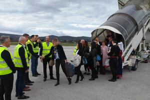 Aerodromi “pali” na stepenicama