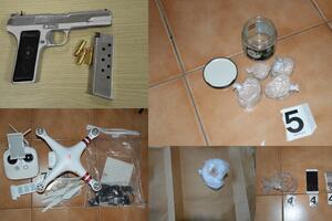Podgorica: Tri osobe uhapšene, policija našla 450 grama heroina,...
