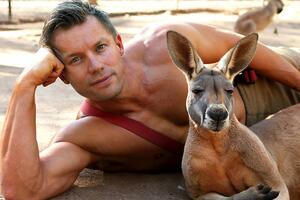 FOTO Seksi vatrogasci ponovo poziraju sa životinjama u humanitarne...