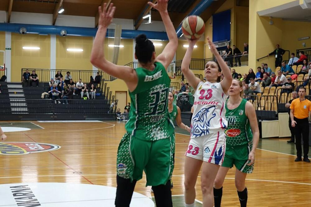 Košarkašice Budućnost Bemaxa dobro su parirale Beroi, Foto: ŽKK Budućnost Bemax