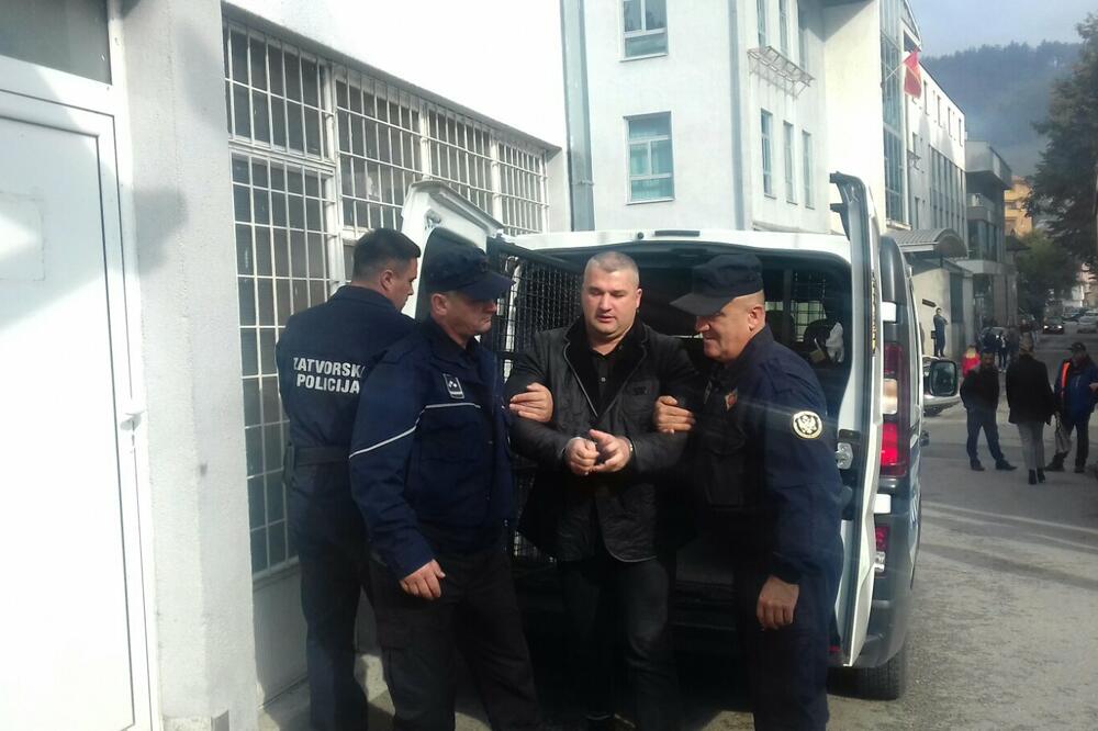 Elvis Ćatović dolazi na suđenje danas, Foto: Jadranka Ćetković