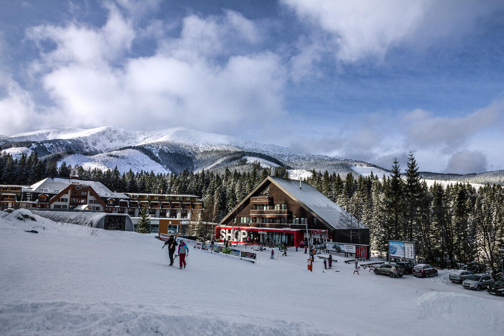 Zima u Evropi nudi mnogo toga - od ski centara, bajkovitih metroplola pod snijegom, do toplog Mediterana. Lonely Planet napravio je listu TOP 10 evrospkih destinacija koje treba posjetiti zimi.