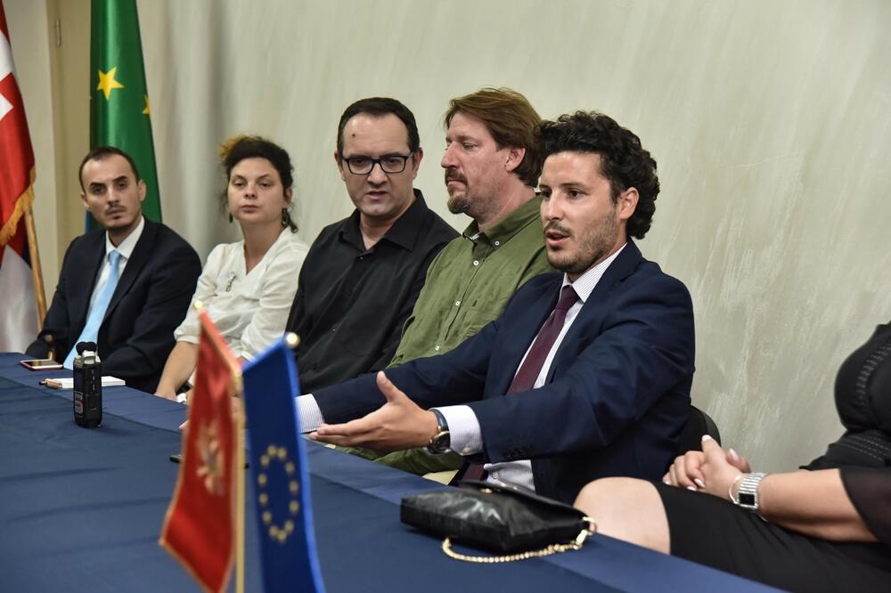 Tokom posjete delegacije Zelenih pokretu URA, Foto: URA