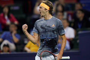 Zverev nakon velike borbe savladao Federera za plasman u polufinale