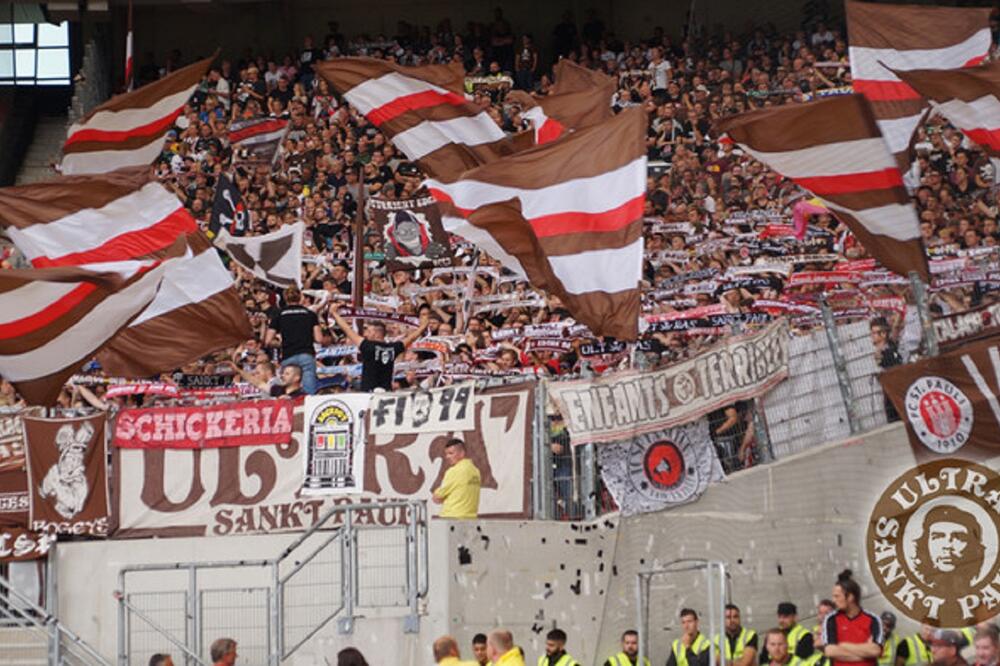 Navijači Zankt Paulija, Foto: Usp.stpaulifans.de