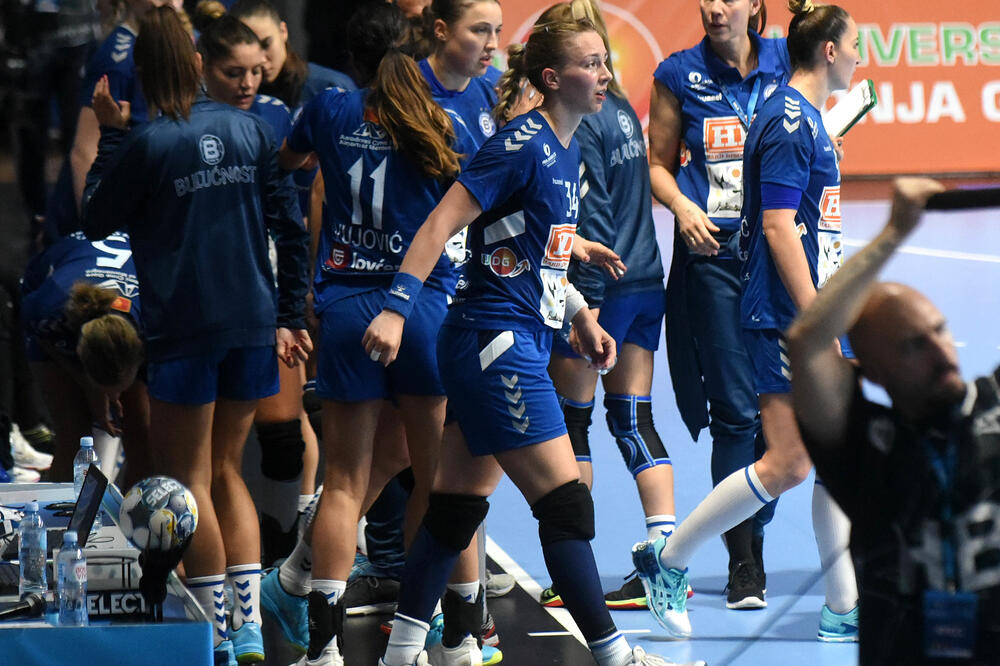 Rukometašice Budućnosti, Foto: Boris Pejović