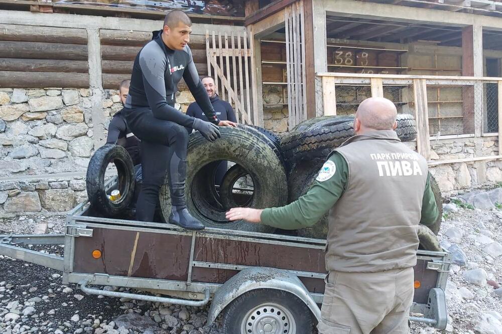 Čišćenje Tare, Foto: PP Piva