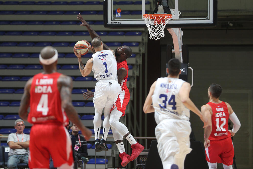 Kobs pod košem Crvene zvezde, Foto: Crvena zvezda MTS