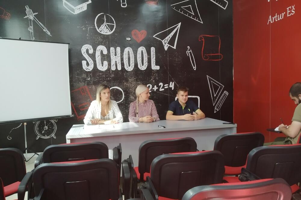 Sa prezentacije u Andrijinoj školi, Foto: Borko Ždero