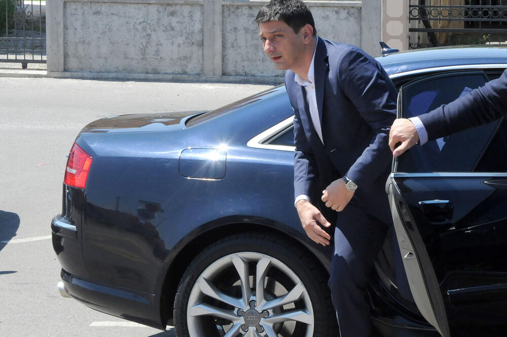 Pajović tvrdio da je MJU odbilo da upiše u registar promjene u Pozitivnoj, Foto: Luka Zeković