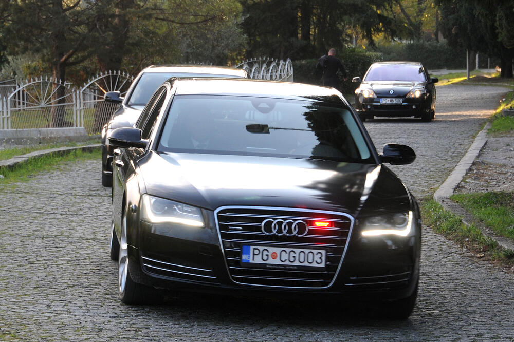 Službena vozila često se koriste i u kampanjama (arhiva), Foto: Boris Pejović