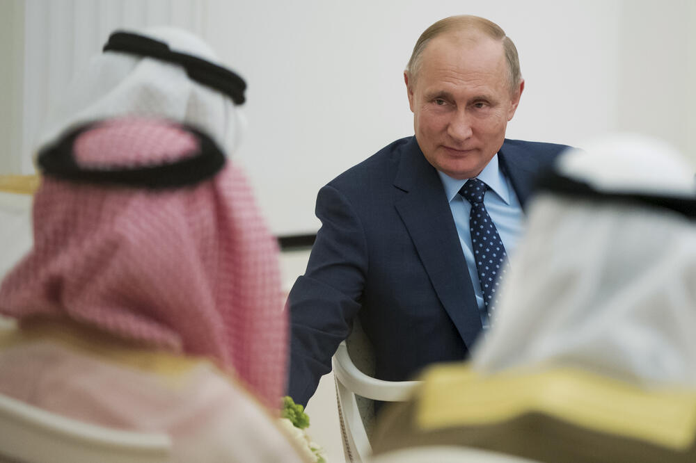 Putin u Abu Dabiju u junu 2018. godine, Foto: Pavel Golovkin/AP