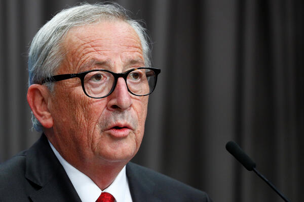 Junker: Komplikovana situacija ako Britanci odbace sporazum