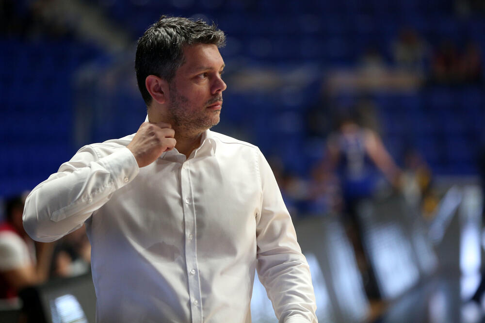 Petar Mijović na utakmici Erste lige, Foto: Savo Prelević