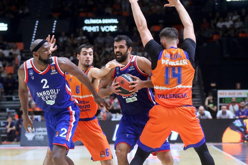 Kruno Simon u duelu sa Bojanom Dubljevićem