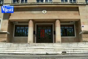 MUP odbija da saopšti imena ljudi koji su dobili crnogorski pasoš