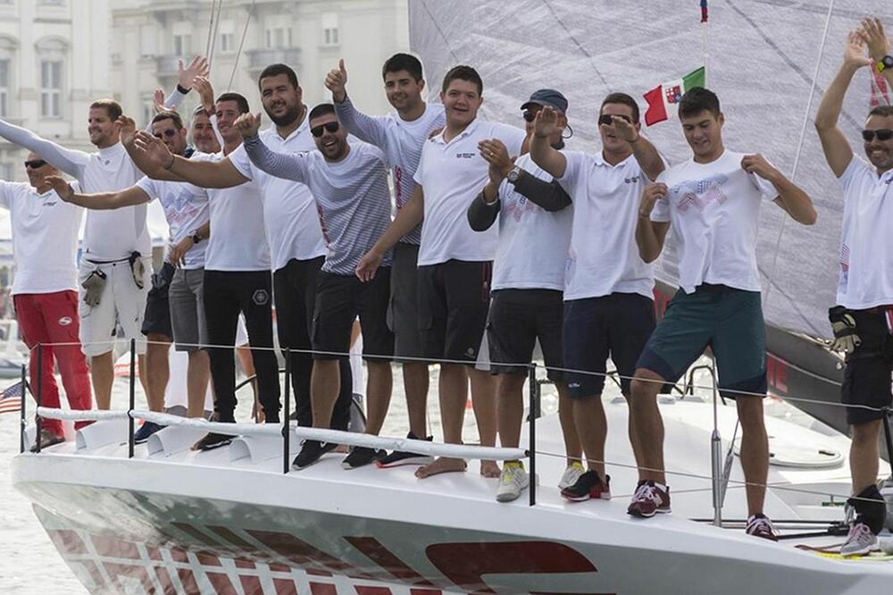 Pobjednička posada broda “Shining”, Foto: Privatna arhiva