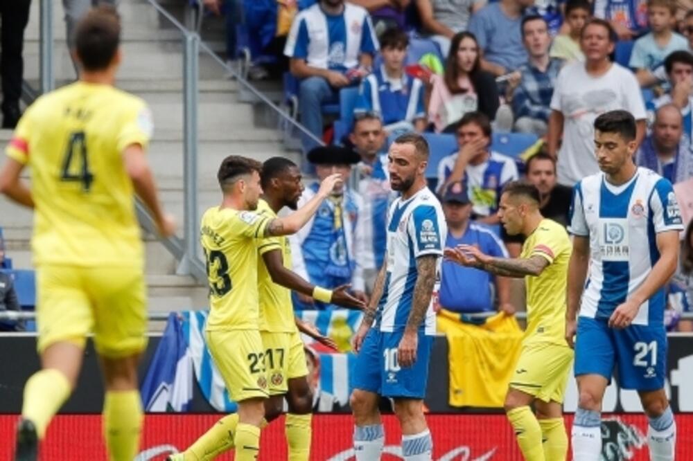 Ekambi proslavlja gol za Viljareal