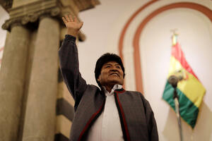 Vlast tražila "sigurno", a opozicija "kazneno" glasanje: Moralesu...