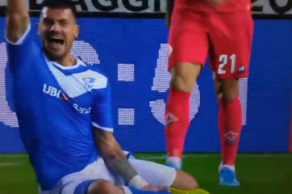 Desena na sinoćnjem meču, Foto: Printscreen YouTube