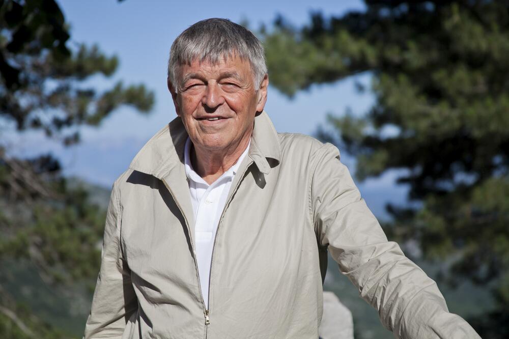 Cetinjsko bijenale 1989. godine inicirao i pokrenuo princ Nikola Petrović Njegoš, Foto: Miodrag Marković